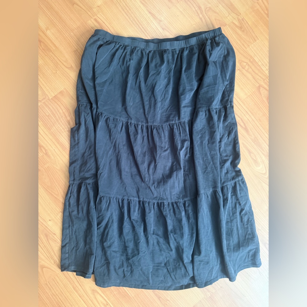 NWOT Indigo Thread Co. 1X long black boho skirt